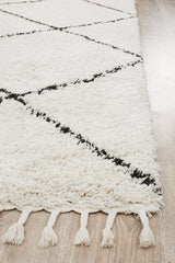 Saffron 22 White Rug